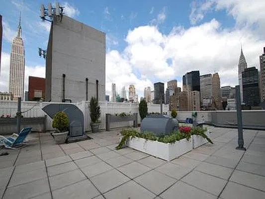 Rented by Buchbinder & Warren | media 22