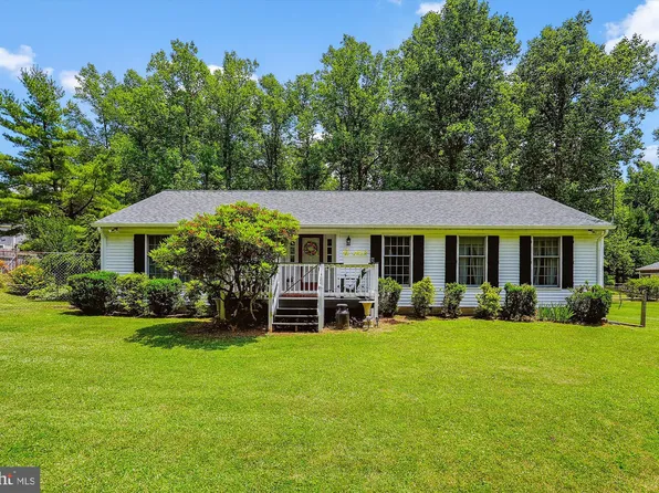34185 Ahalt, Bluemont, WV 20135