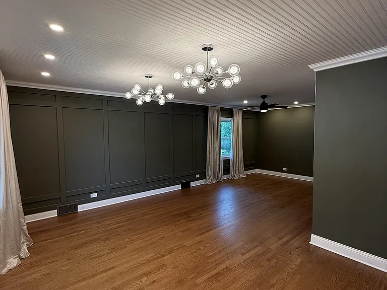 740 N La Grange Rd #1 — Photo 2