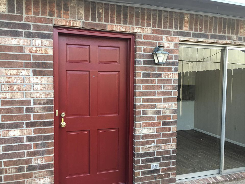 1st image of 521 Yorktown Ln