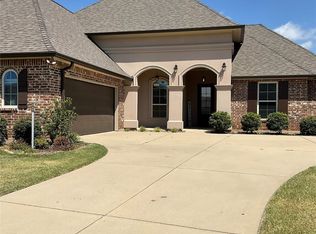 1042 Maize St, Bossier City, LA 71111