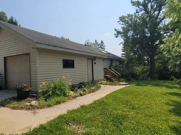 18553 Irvine Ave NW, Bemidji, MN 56601