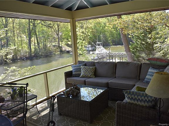 3rd image of 256 Kingfisher Ln