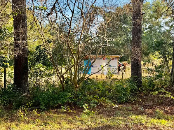 3 W Columbia Avenue, Hamlet, NC 28345