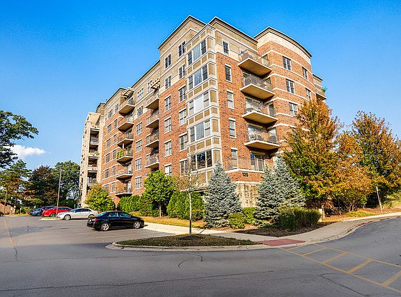3rd image of 125 Lakeview Dr Unit 509