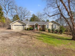 410 Crittenden Ave, Chickamauga, GA 30707