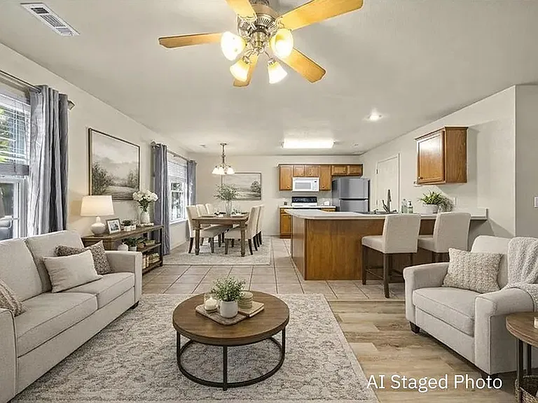 2351 W Skyler Dr — Photo 2