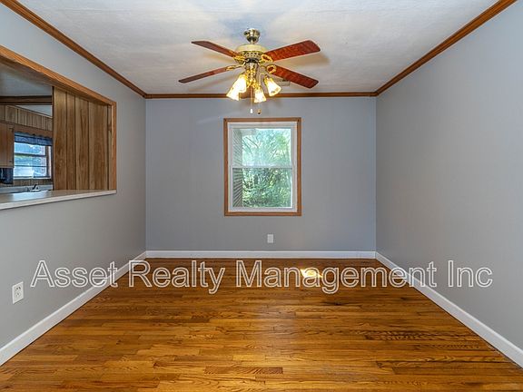 5th image of 102 Eastwood Dr #1