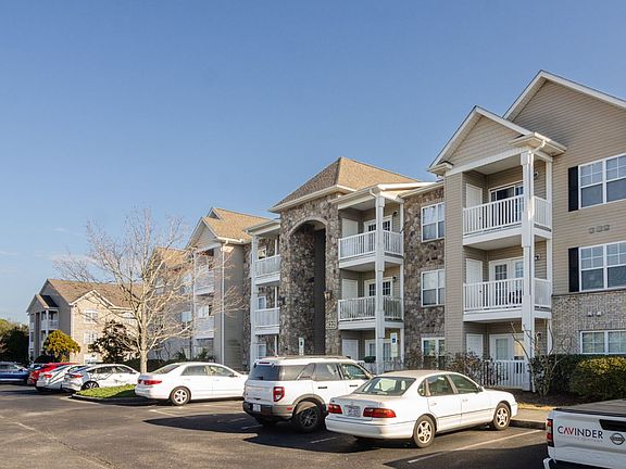 2nd image of 632 Condo Club Dr Unit 209