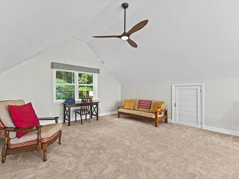 202 Abani Dr — Photo 30