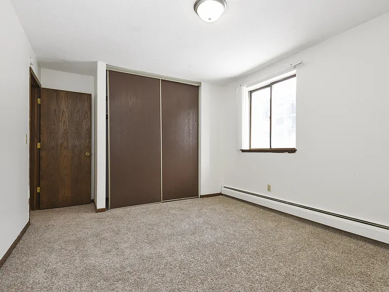 Maplewood, MN Maplewood Apartments | Bedroom