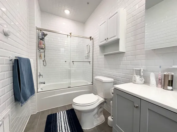 37 Spruce Street image 11 of 25