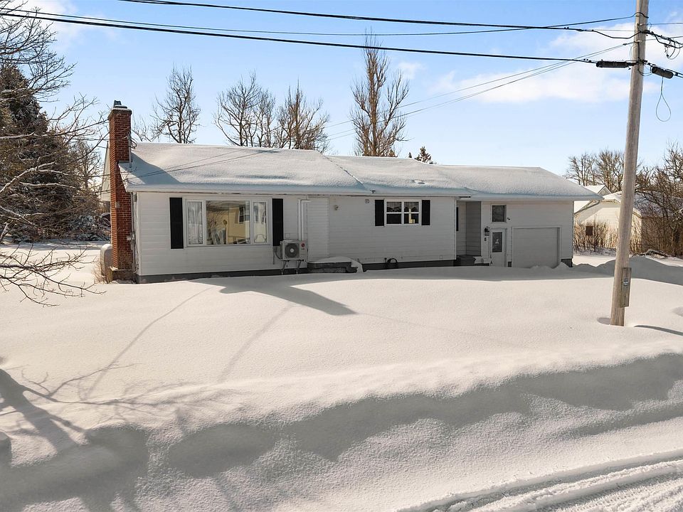 1st image of 8 Smith Ave