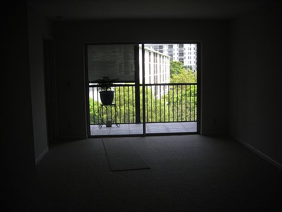3rd image of 2228 N Cypress Bend Dr APT 401