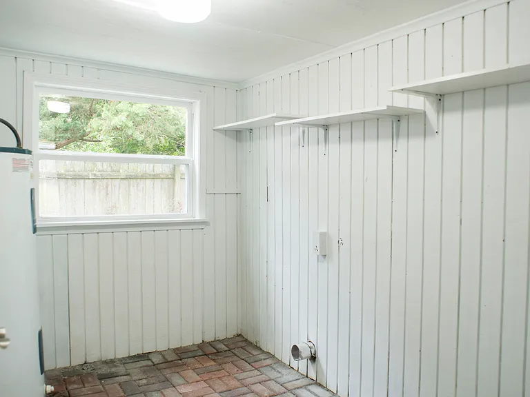 109 Walnut St — Photo 15