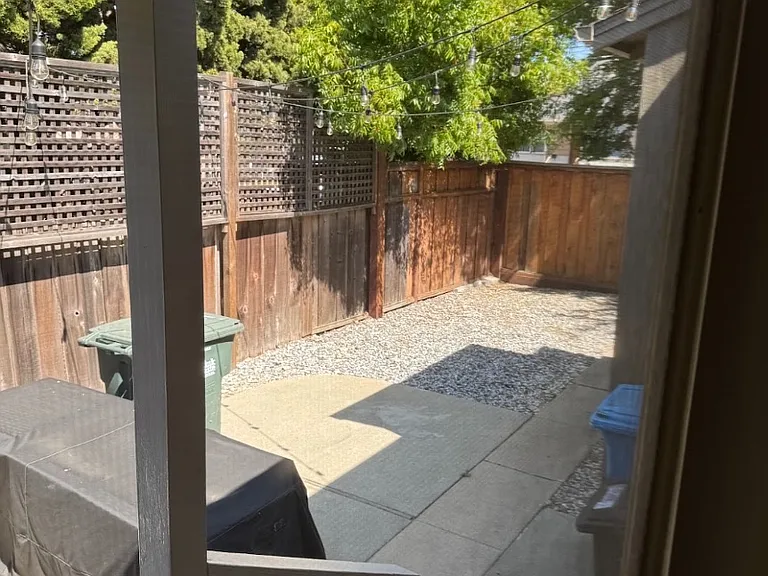 3833 Donner St #A — Photo 10