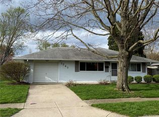 1741 Hillwood Dr, Dayton, OH 45439