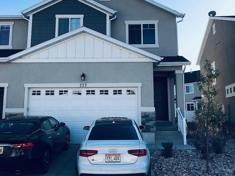 1st image of 227 W Silver Springs Dr
