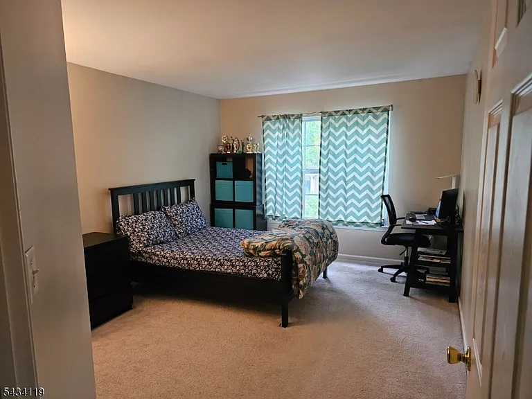 60 Jackson Ave — Photo 8