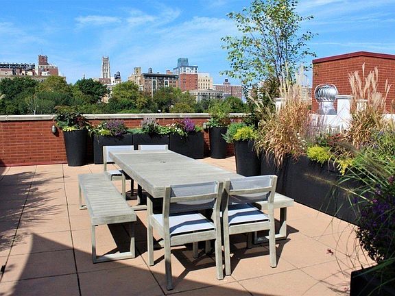 5th image of 454 Manhattan Ave APT 6K