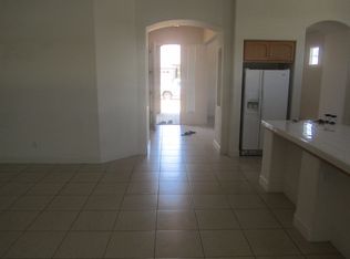 544 Omaha Ave, Clovis, CA 93619