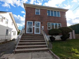 16 Burgher Ave, Staten Island, NY 10304