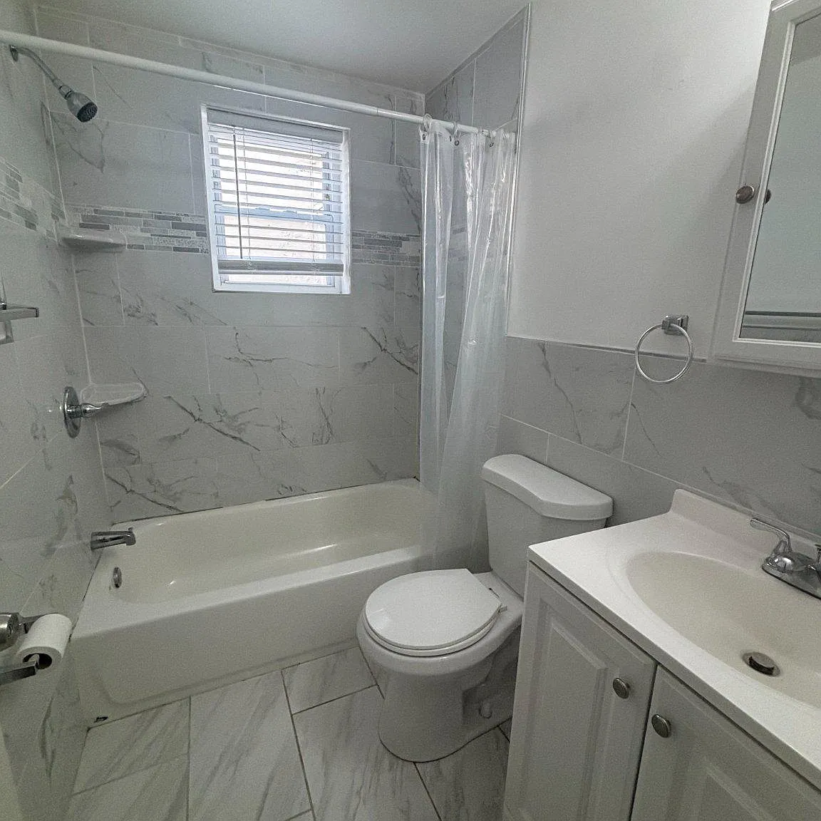 1 bed, 1.0 bath, 1000 sqft, $1,850 — Photo 2