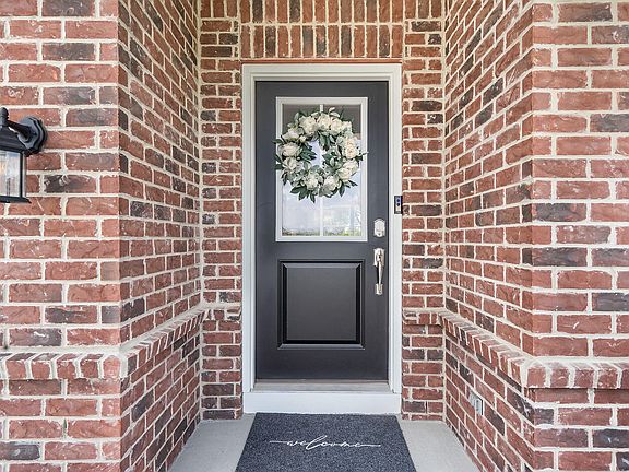 5th image of 15479 Brown Jack Dr