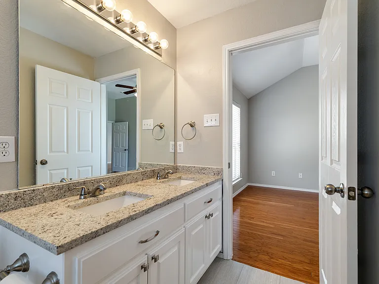 7229 Specklebelly Ln — Photo 23