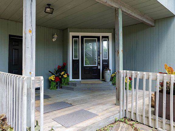 5th image of 1806 Valley Rd