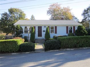 7 Edna St, Coventry, RI 02816