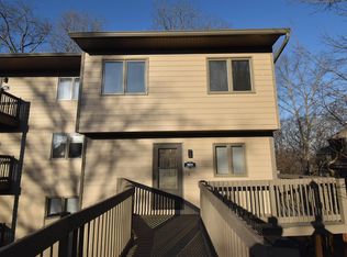 9600 S Lake Ridge Dr #158, Bloomington, IN 47401