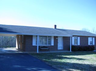 117 Spring Garden Ln, Bassett, VA 24055