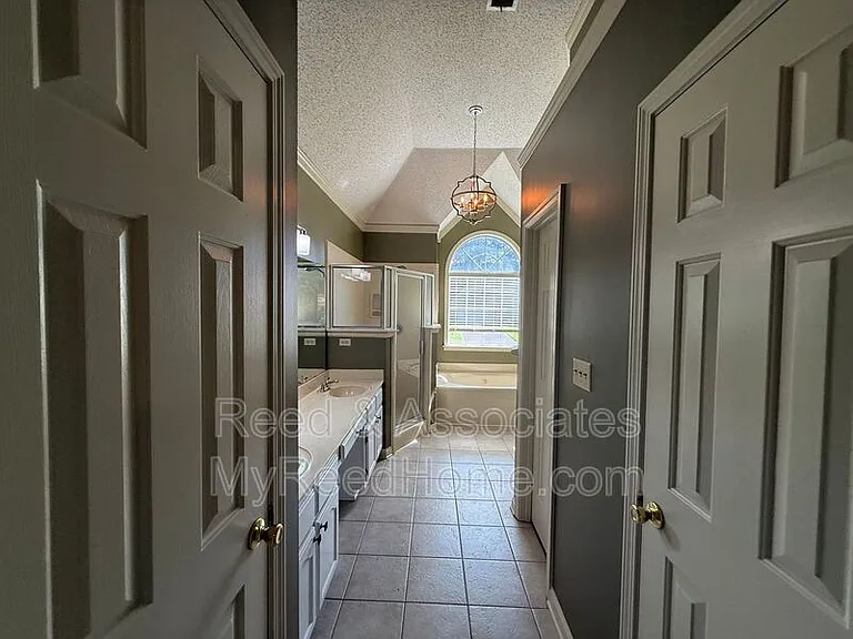 3066 Shadow Green Ln — Photo 3