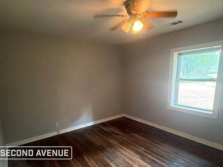 3030 McCool Ave — Photo 13