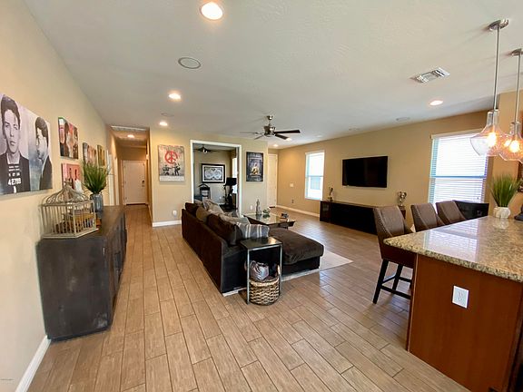 3rd image of 33117 N 40th Pl