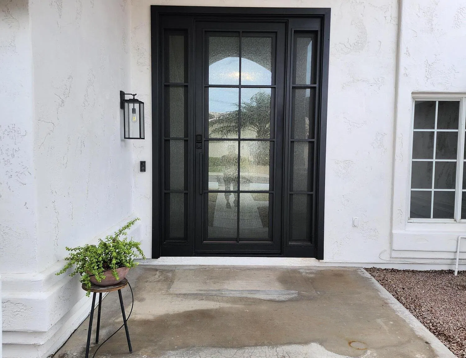 4 bed, 3.0 bath, 3635 sqft, $4,200 — Photo 2