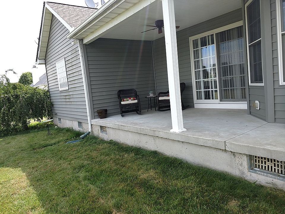 2nd image of 94 Meadowview Ct