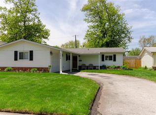 1216 N Oakwood St, Griffith, IN 46319