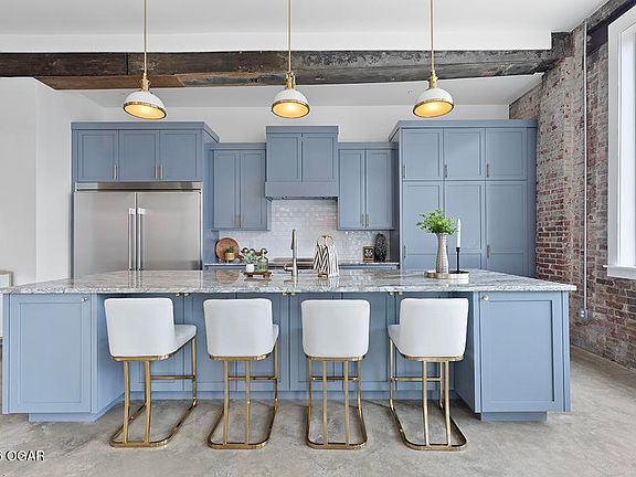 2nd image of 401 Virginia Ave #102
