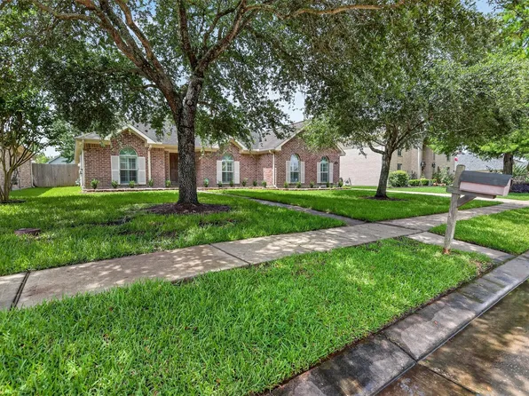 2223 Meadows Blvd, League City, TX 77573