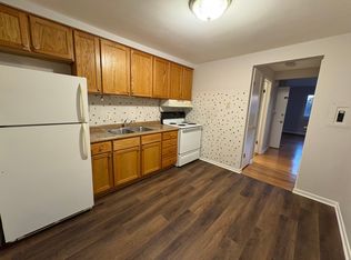 8015 W Foster Ln APT 2N, Niles, IL 60714