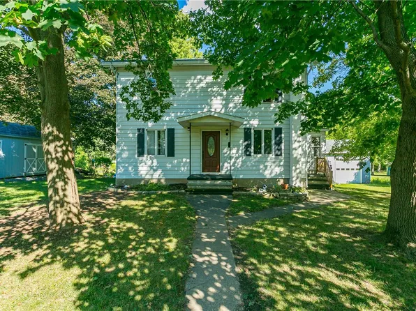 7 Hoag St, Seneca Falls, NY 13148