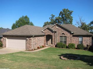 136 Ridgeland Dr, Maumelle, AR 72113