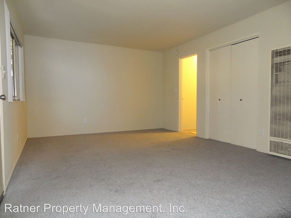 2nd image of 5424 Corteen Pl APT 5