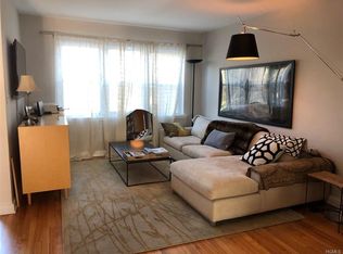 74 Parkway Rd, Bronxville, NY 10708