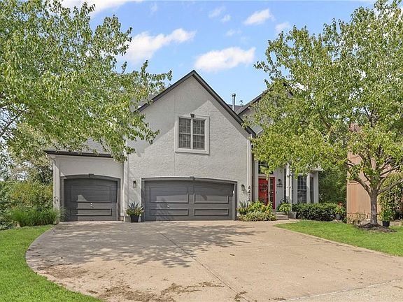 3rd image of 4414 Aminda St