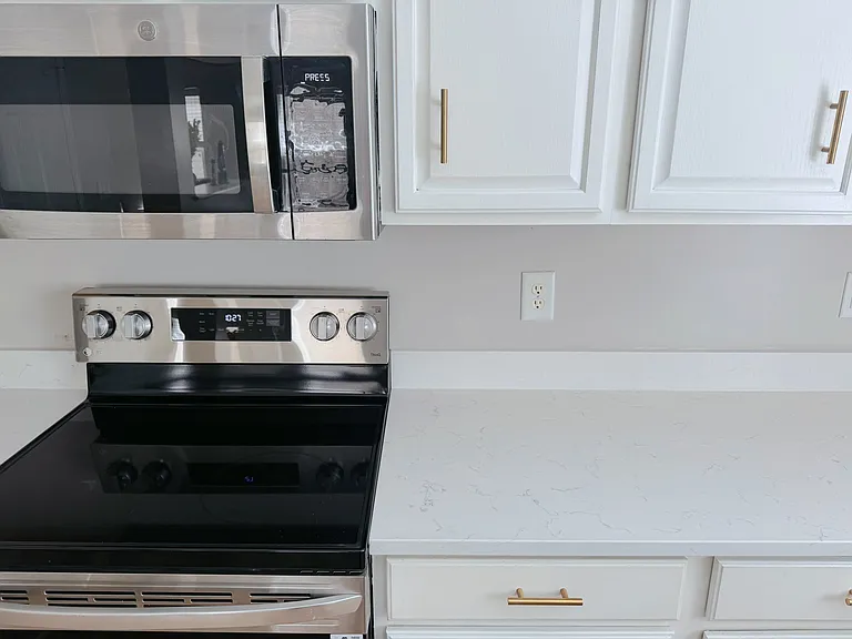 3021 Remington Oaks Cir — Photo 9