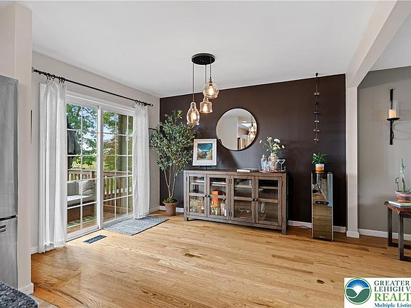 5th image of 2569 Woods Edge Rd