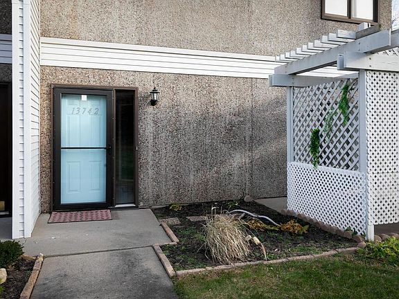 2nd image of 13742 Inglewood Ave